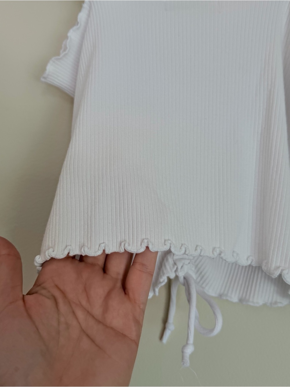 Hollister White Ribbed Ruched Drawstring Cami - Picture 8 of 10
